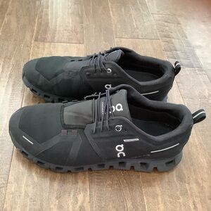 On Clouds Men's Black Athletic Waterproof Sneakers, 10